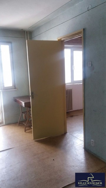 apartament-2-camere-confort-2-nedecomandat-in-ploiesti-zona-malu-rosu-2